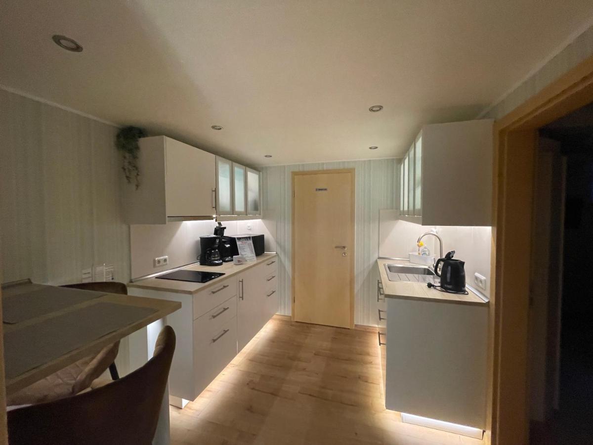 Moderne Ferienwohnung Zur Schlosshöhe Lieser Exterior foto